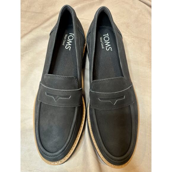 TOMS Cara Black Leather Platform Loafers Women’s 9 Lug Sole Modern Preppy - Picture 2 of 9